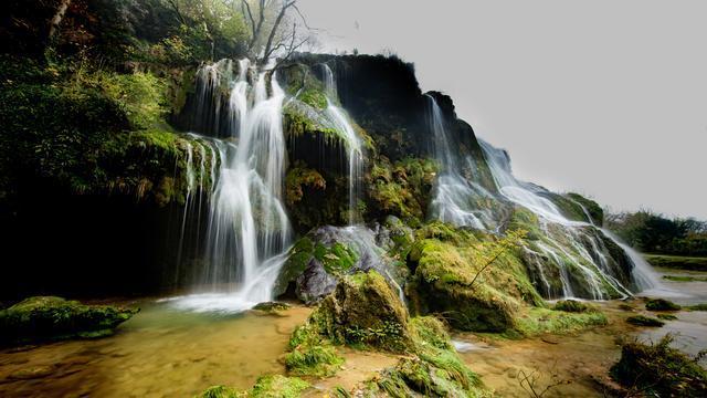 影视剧中存在着很多的穿帮场景，这是剧组不专业的体现吗？游戏画面